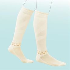 着圧メッシュハイソックス らく圧&reg;(セシール×大妻女子大学コラボ)