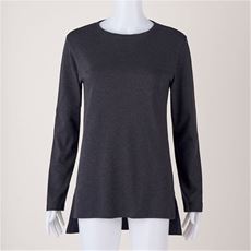 かさばらないのにあたたかいクルーネック長袖Tシャツ
