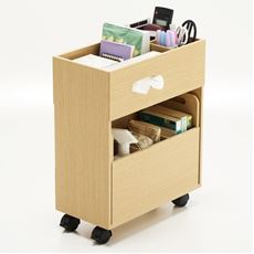毎日使うものをひとまとめにできるスリムワゴン