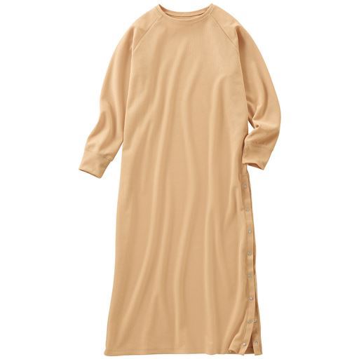 60%OFF【レディース】 サイドスリットサーマルワンピ - セシール ■カラー：ベージュ ■サイズ：L,LL,3L