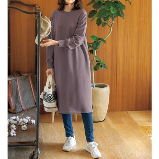 【レディース】 ゆったりだけど動きやすいワンピース ■カラー：グレイッシュブラウン ■サイズ：M-L,LL-3L