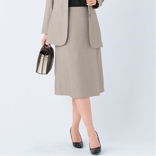 45%OFF【レディース大きいサイズ】 【ぽっちゃりさんサイズ】ラップ風スカート(UVカット・接触冷感・防シワ) - セシール ■カラー：グレージュ ■サイズ：LL,3L,5L,L