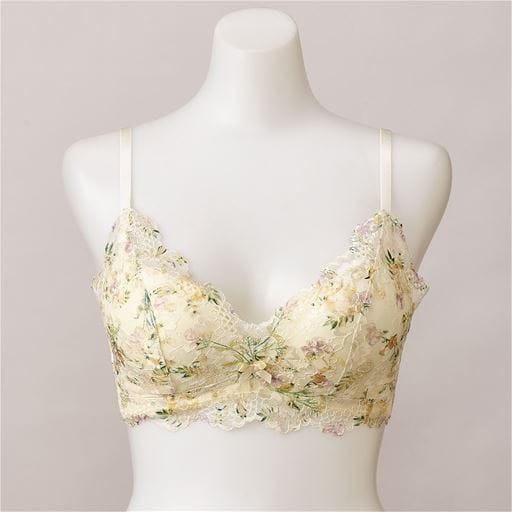 1045円OFF！＜セシール＞ 29%OFF【レディース】 プチバストさんのTシャツみたいなブラ(ノンワイヤー・フルカップ) - セシール ■カラー：ネイビー ■サイズ：AAA70AAA75AAA80AA65AA70