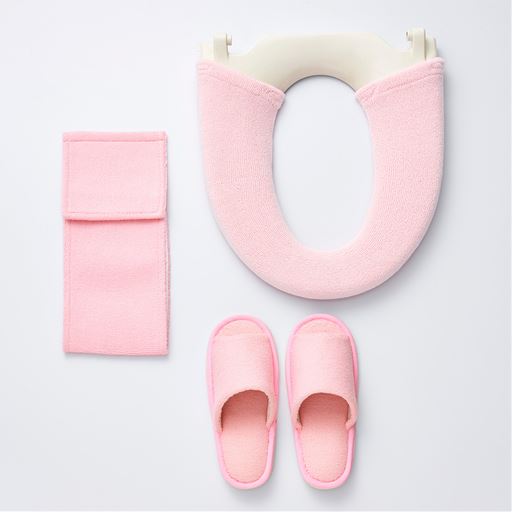 ＜セシール＞ トイレ小物3点セット ■カラー：ピンク系 ■サイズ：A(U型セット)B(O型セット)C(洗浄便座型セット)