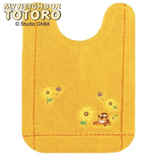  〈となりのトトロ〉トイレマット ■カラー：イエロー(ネコバス) ■サイズ：Mマット(横60×縦58cm)Lマット(横60×縦80cm)