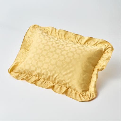 ＜セシール＞ 綿100%枕カバー(ホテル感覚の高密度タイプ) ■カラー：ゴールド ■サイズ：L(63×43cm)LL(70×50cm)