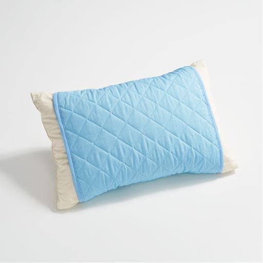 ＜セシール＞ 吸水冷感枕パッド(クールアーティスト) ■カラー：ブルー ■サイズ：キルトタイプ(58×47cm)