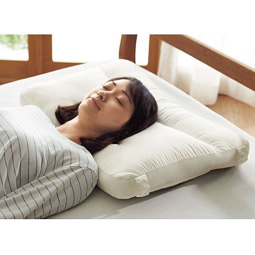 洗える枕(乾燥機が使える) ■サイズ：L(63×43×高さ約10cm)と題した写真