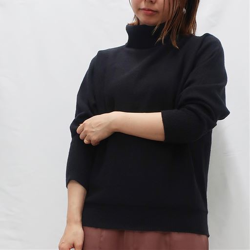 50%OFF【レディース】 オフタートルニット - セシール ■カラー：ブラック ■サイズ：M,L
