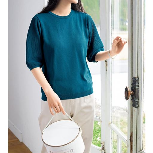 【ご注文が初めての方は送料無料】-お買得ポイント-綿100%素材で季節を選ばず、長期間着用していただけます。洗濯機で洗えてお手入れ簡単です。-デザイン-メッシュ編みで程よい透け感のボリューム袖は、華奢
