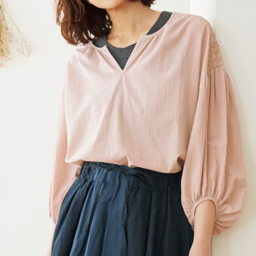 69%OFF【レディース】 洗いざらしコットンの刺繍使いブラウス(綿100%) ■カラー：ピンクベージュ ■サイズ：M,L