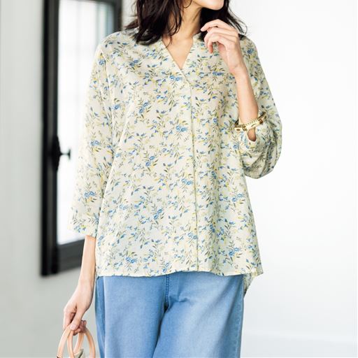 33%OFF【レディース】 スキッパーチュニック(速乾・接触冷感) - セシール ■カラー：オフホワイト系花柄 ■サイズ：S