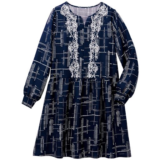 60%OFF【レディース大きいサイズ】 【ぽっちゃりさんサイズ】刺しゅう使いシャツチュニック ■カラー：ネイビー系 ■サイズ：LL,3L