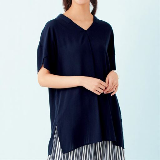 50%OFF【レディース大きいサイズ】 【ぽっちゃりさんサイズ】 Vネックチュニックブラウス ■カラー：ネイビー ■サイズ：L,LL,3L,6L