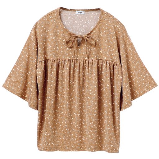 50%OFF【レディース】 ギャザー使い花柄プルオーバー - セシール ■カラー：ベージュ ■サイズ：M,L