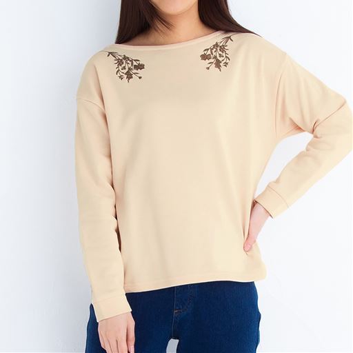 50%OFF【レディース】 エンブロイダリー裏毛プルオーバー - セシール ■カラー：キナリ ■サイズ：S,M,L