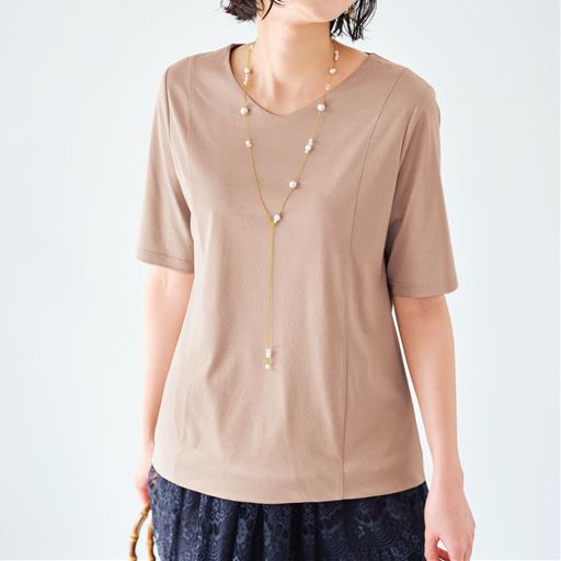 50%OFF【レディース大きいサイズ】 【ぽっちゃりさんサイズ】2枚仕立てVネックTシャツ(グラマーさん用サイズ有)(胸のサイズで選べる) ■カラー：モカ ■サイズ：6L,L+(F・Gカップ相当対応),3L+(F・Gカップ相当対応),4L+(F・Gカップ相当対応),5L+(F・Gカップ相当対応)