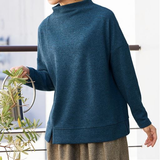 【レディース】 ボトルネックプルオーバー ■カラー：ブルー系 ■サイズ：M,L,LL,3L