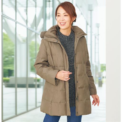 【レディース】 ラビットファー付きダウンコート - セシール ■カラー：モカ ■サイズ：3L,4L