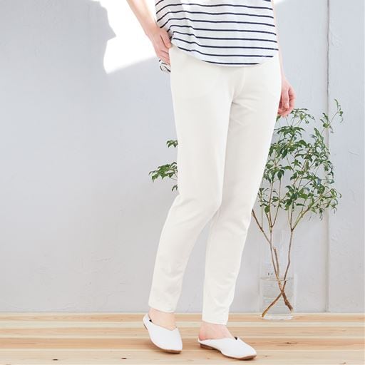 30%OFF【レディース】 ニットデニムゆったりレギンス(冷感加工・綿混) - セシール ■カラー：オフホワイト ■サイズ：M