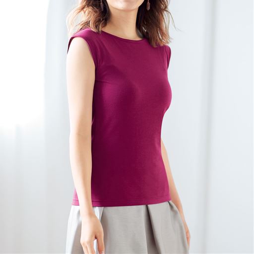 50%OFF【レディース】 カップ付きスリーブレストップス/よりらくちん綺麗にこだわった - セシール ■カラー：ローズワイン ■サイズ：M,L