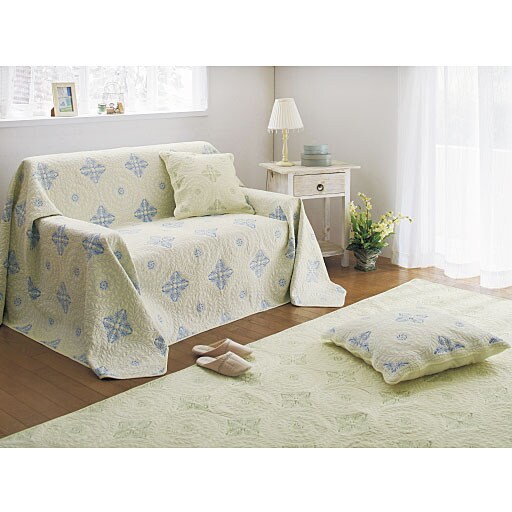 水洗い刺繍キルトコットンインテリアカバーシリーズ - セシール ■カラー：ブルー ■サイズ：マルチカバー200×200