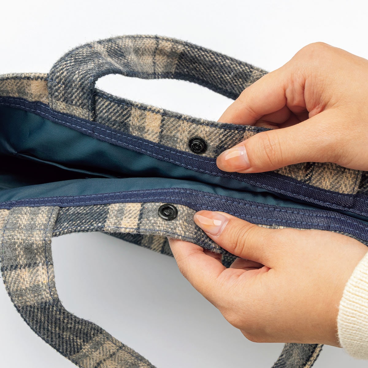 スナップボタン