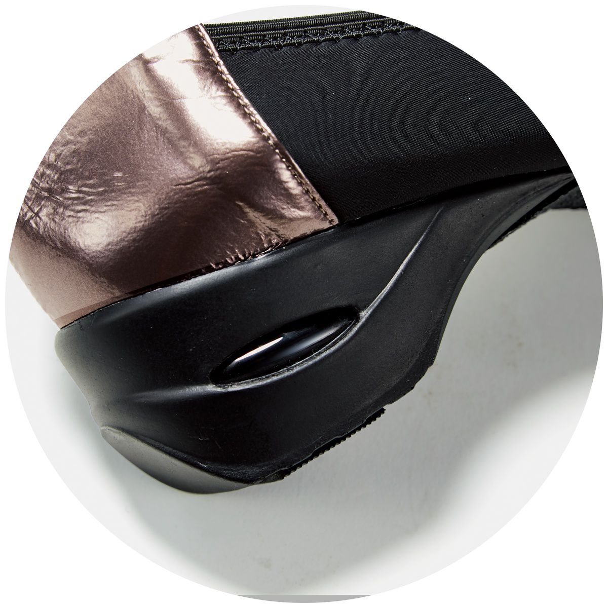 エアヒールベルトパンプス 外反母趾ケア セシール Cecile