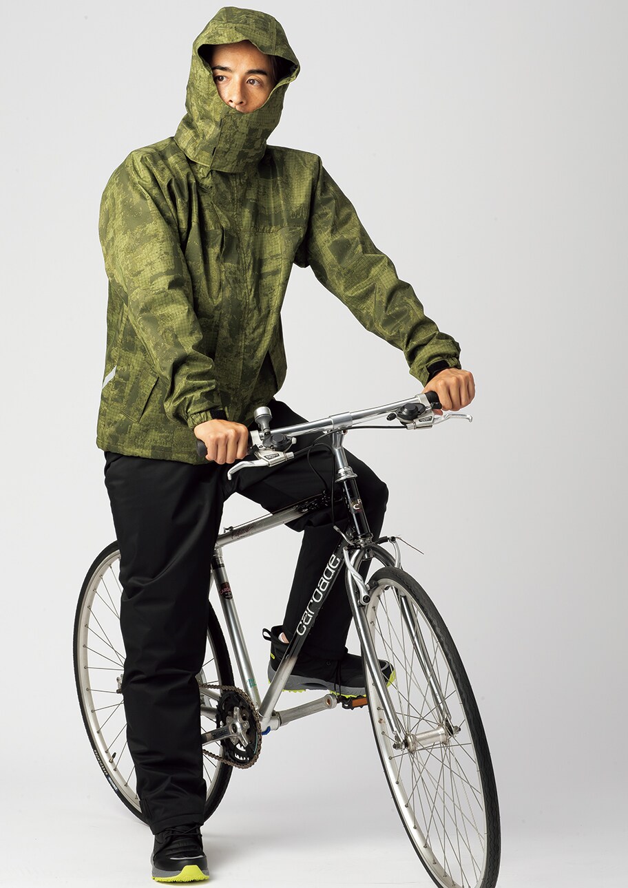 自転車走行も快適な『あったか』レインウェア