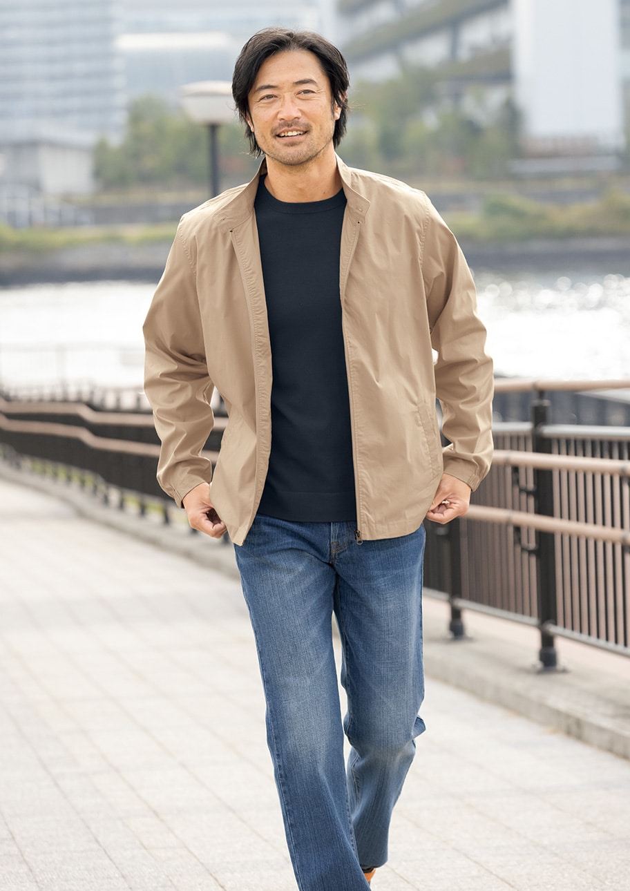 大人の品も漂うスポーティブルゾン