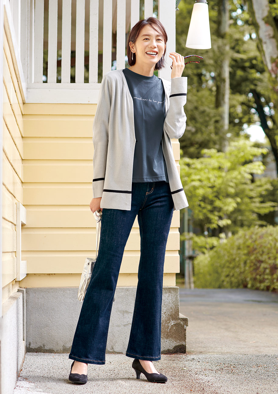 シルエットおしゃれな大人のデニムスタイル