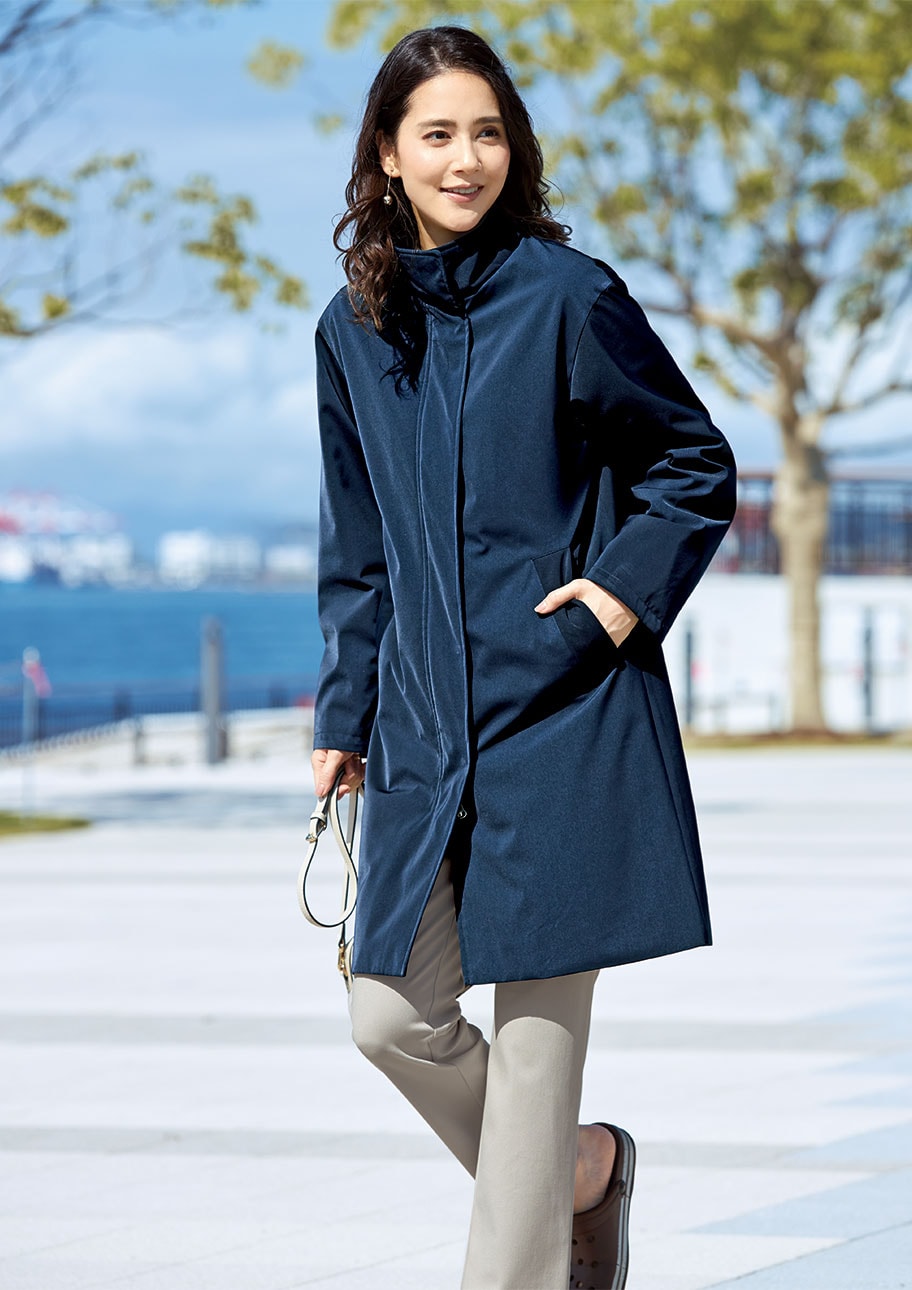 スタンドネックコートで冬のお出かけを、カジュアル&あたたかく