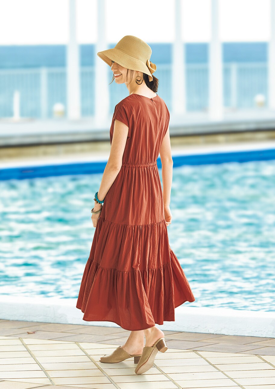 夏の太陽に似合う 旅先でも写真映えするフェミニンコーデ セシール Cecile 夏の太陽に似合う 旅先でも写真映えするフェミニンコーデ セシール Cecile