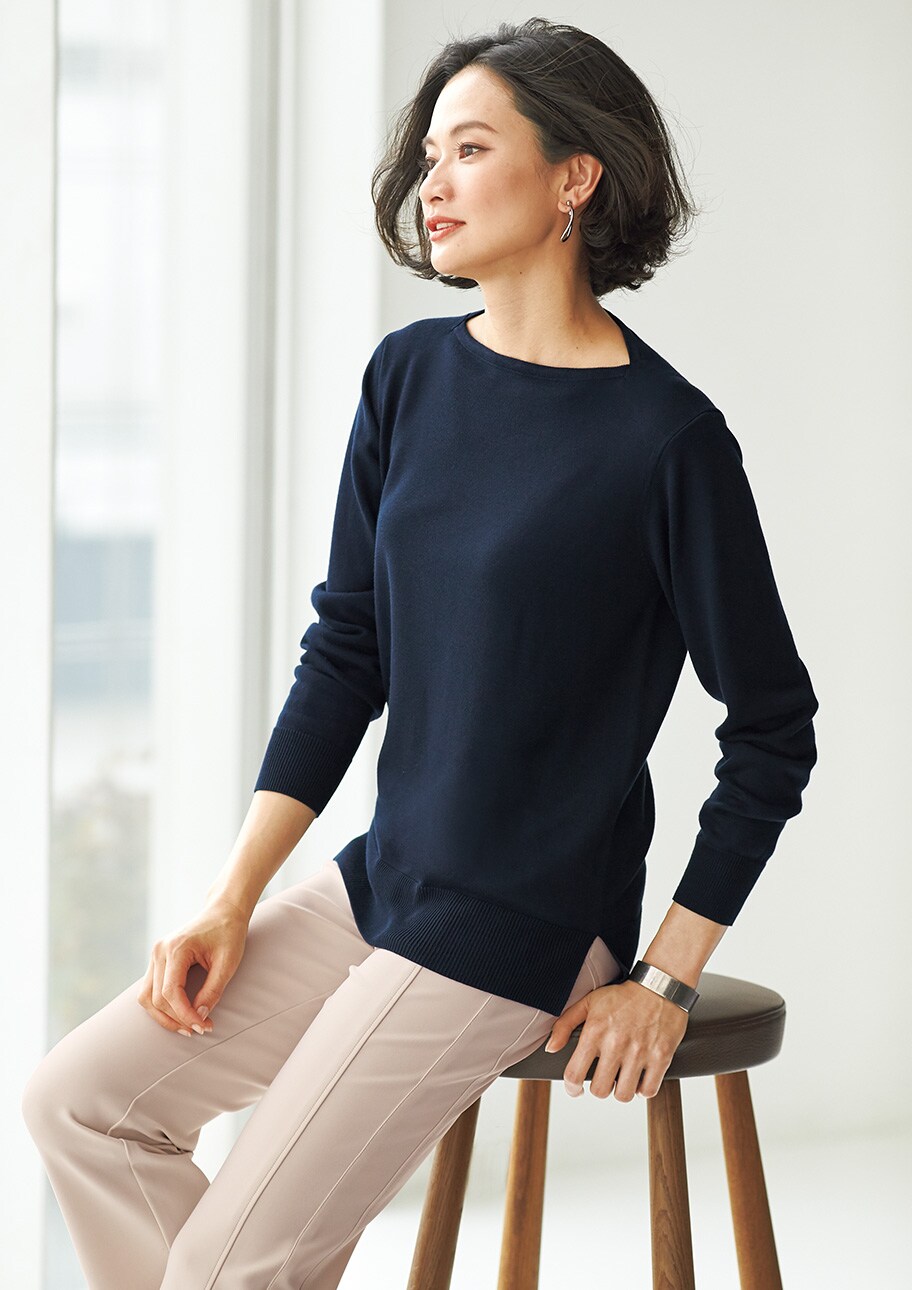 美しいシルエットのニットでほっそり華奢見えベーシックコーデ