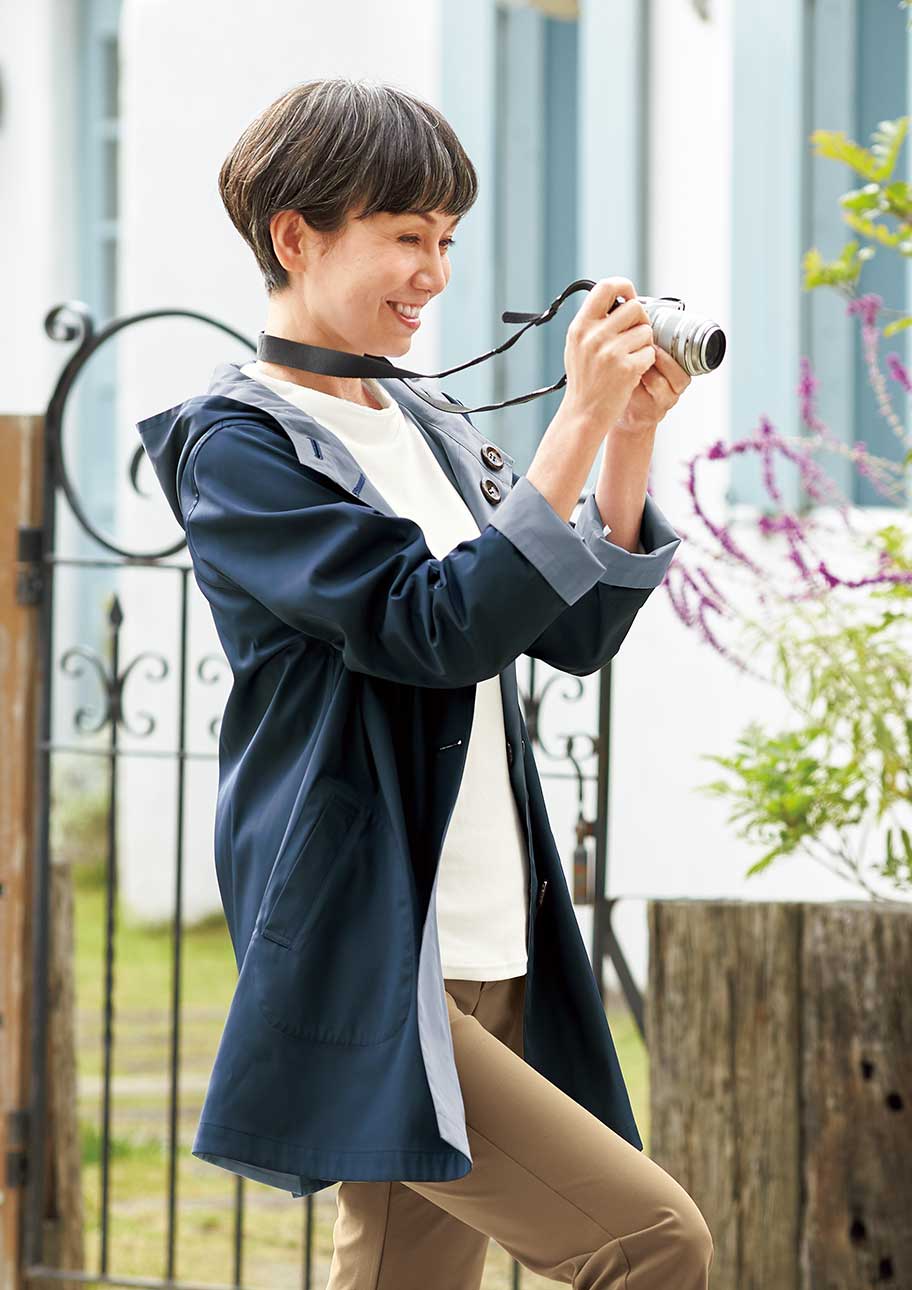 やや長め丈のネイビーは体が締まって見えて嬉しい!