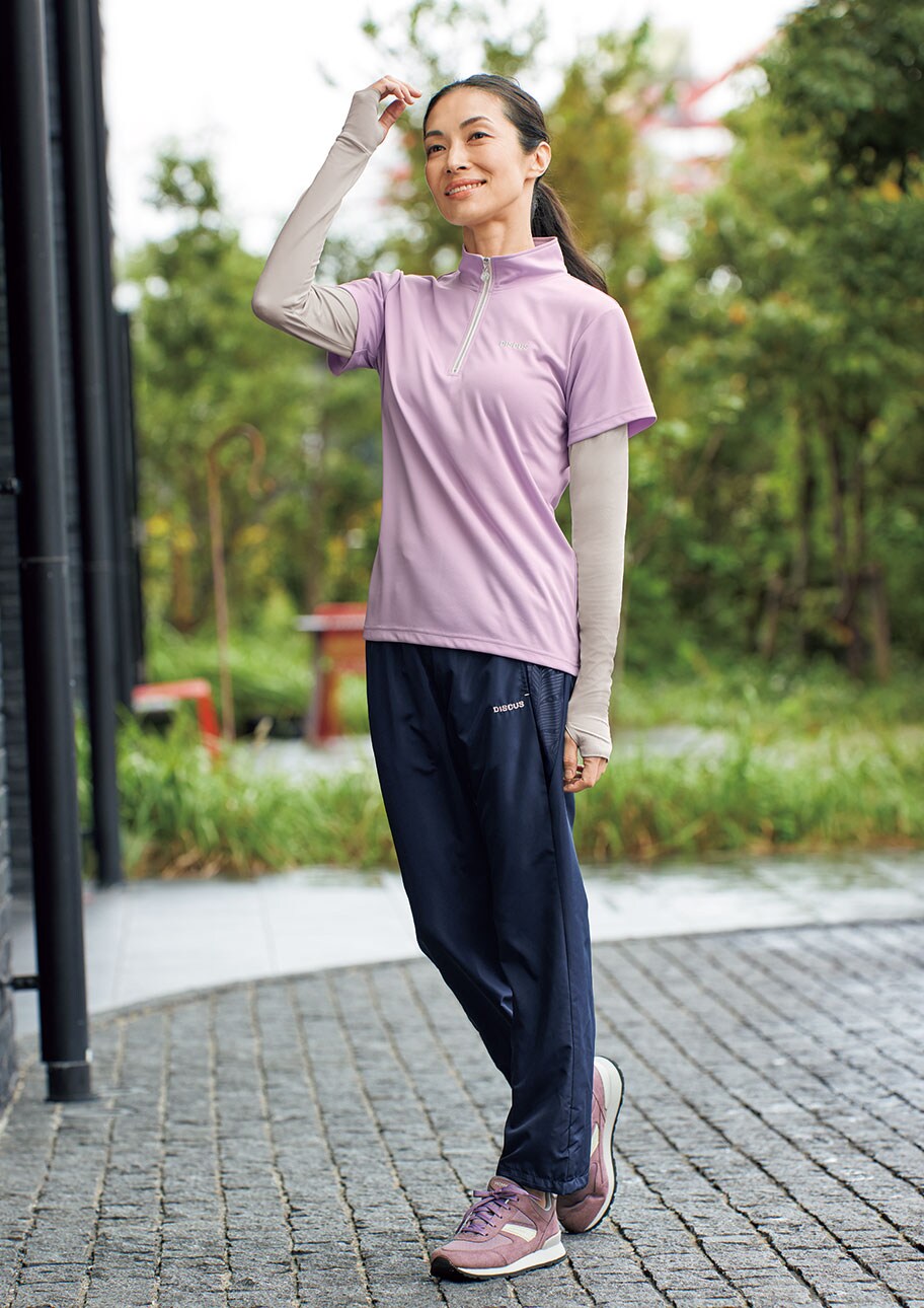 手の甲まで日差しをガード!1枚でコーデが完成するTシャツ