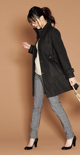 スタンドカラーコート ハイネック袖ボタンニット ストレッチスキニーパンツコーデ セシール Cecile